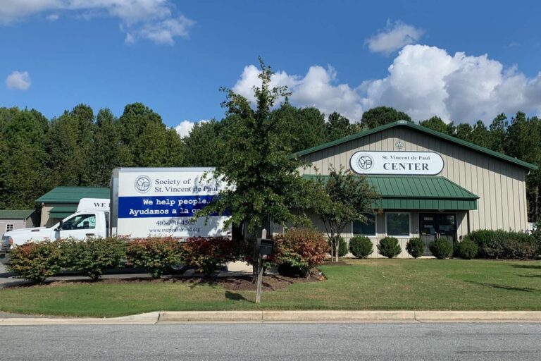 Building and moving van