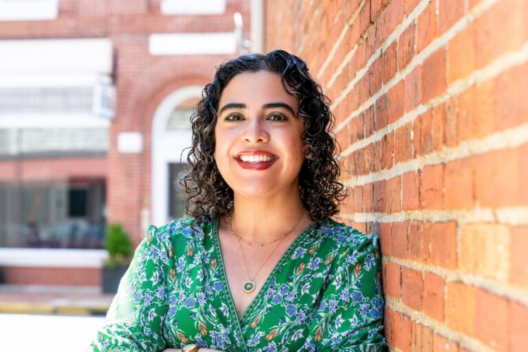 Romina Burnette Headshot